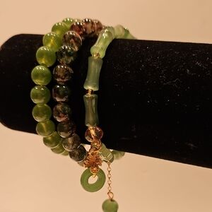 3 Jade Green Colored Glass Beads W/ Goldtone Accents On Stretch Bracelets